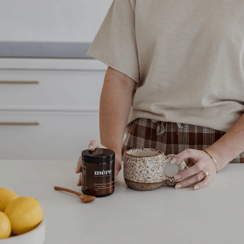 Postpartum Collagen Chocolate Drink | Mère Botanicals