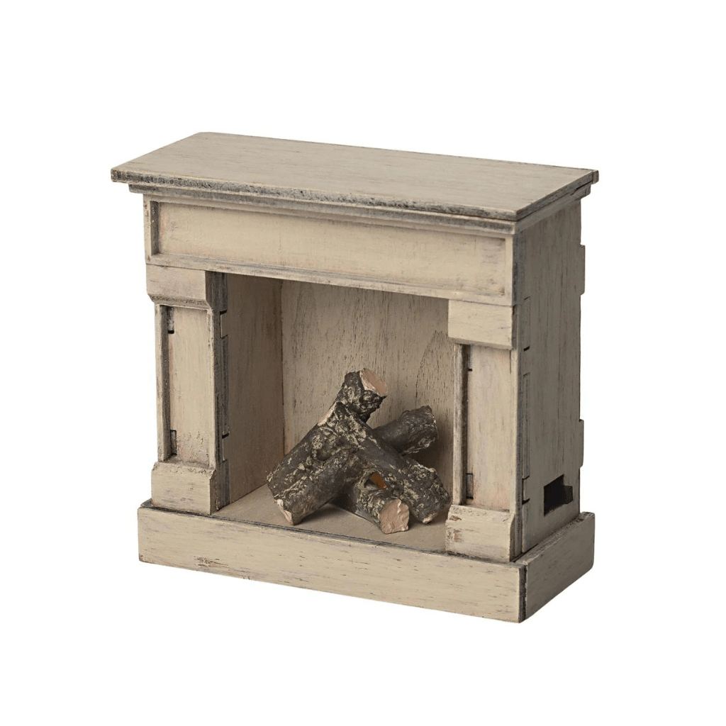 Miniature fireplace off white | Maileg