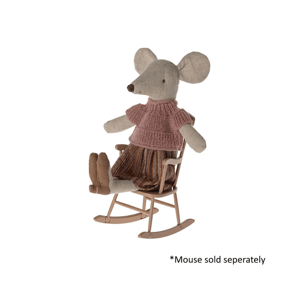 Rocking chair mouse dark powder| Maileg