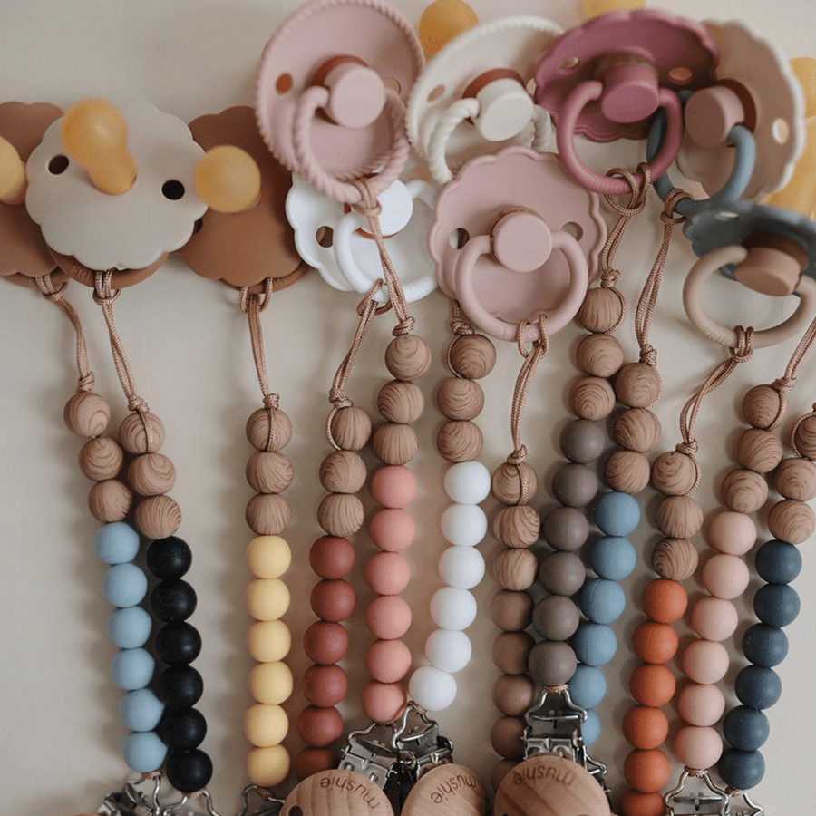 Pacifier clip eva | Mushie