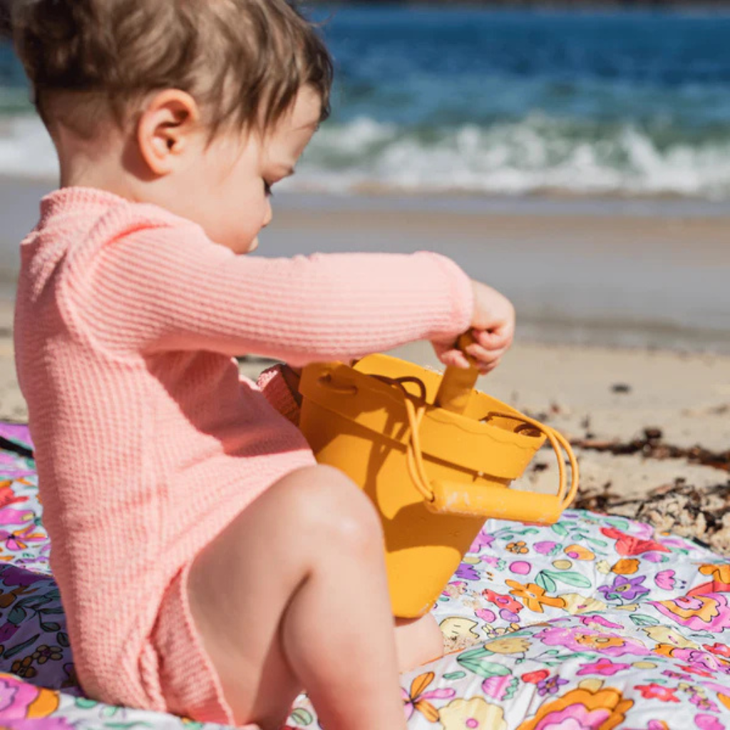 Beach toys set | Mustard