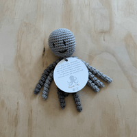 Knitted octopus